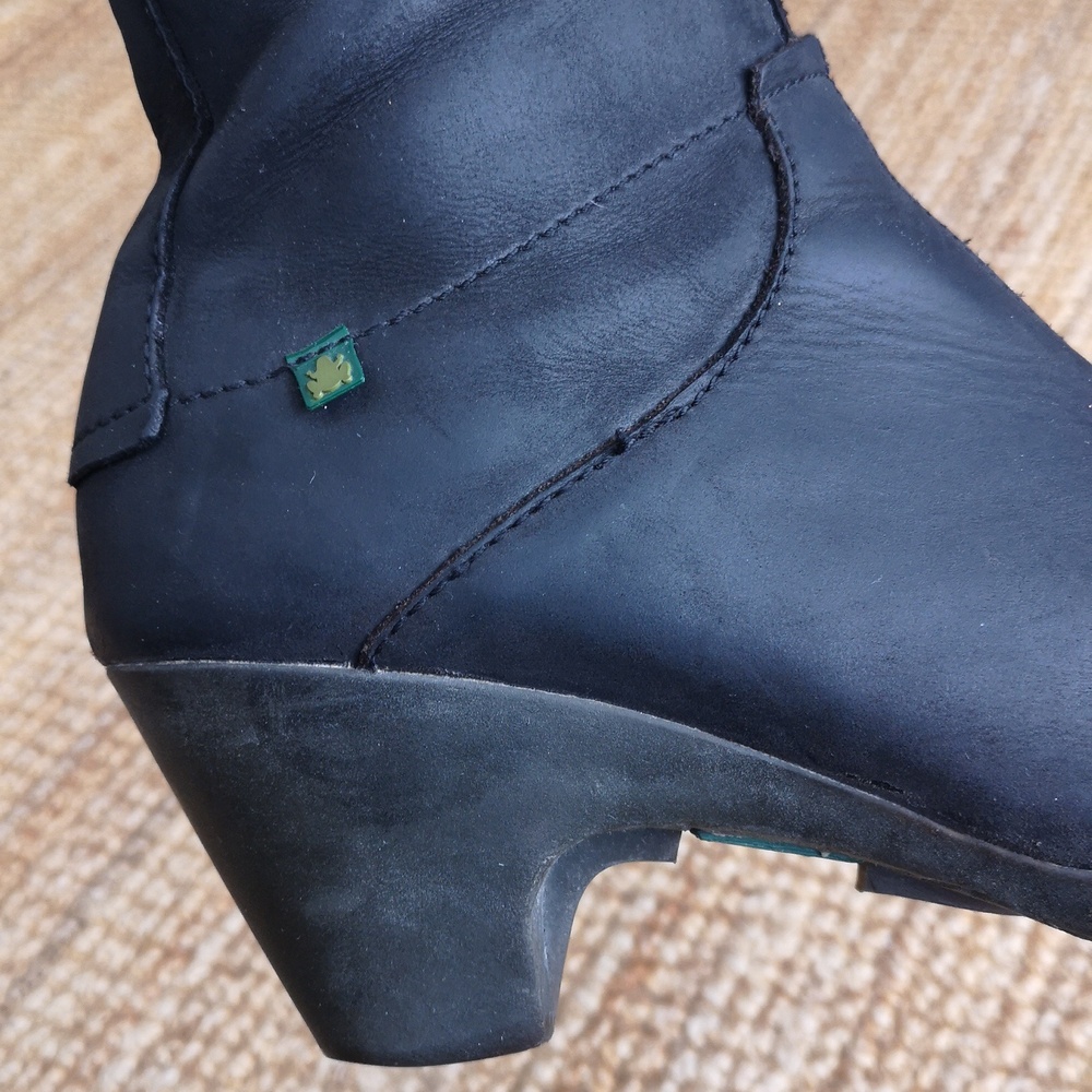El Naturalista tall leather boots - Picture 6 of 16
